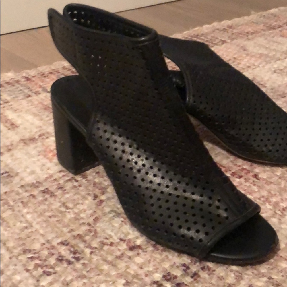 Also open toe heel